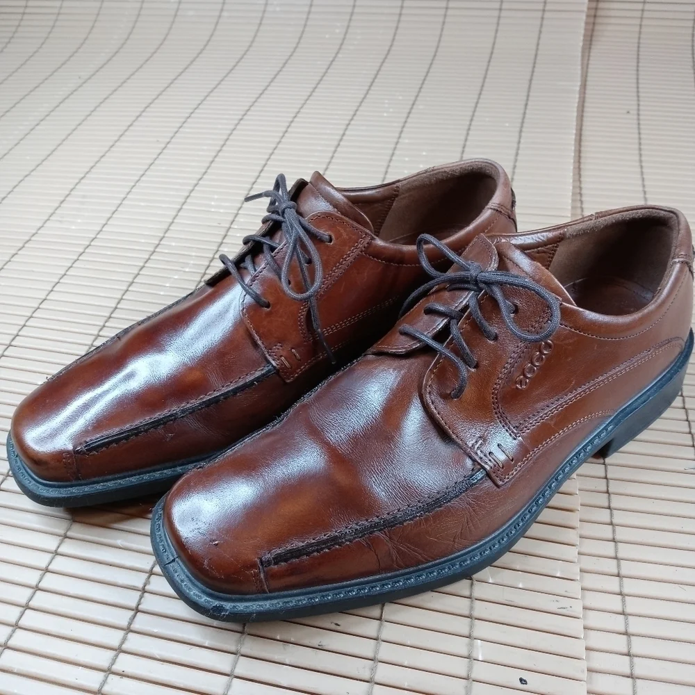 Ecco men's brown leather Oxford sz. Euro 43 US 10. Made in Slovakia 169.1pm